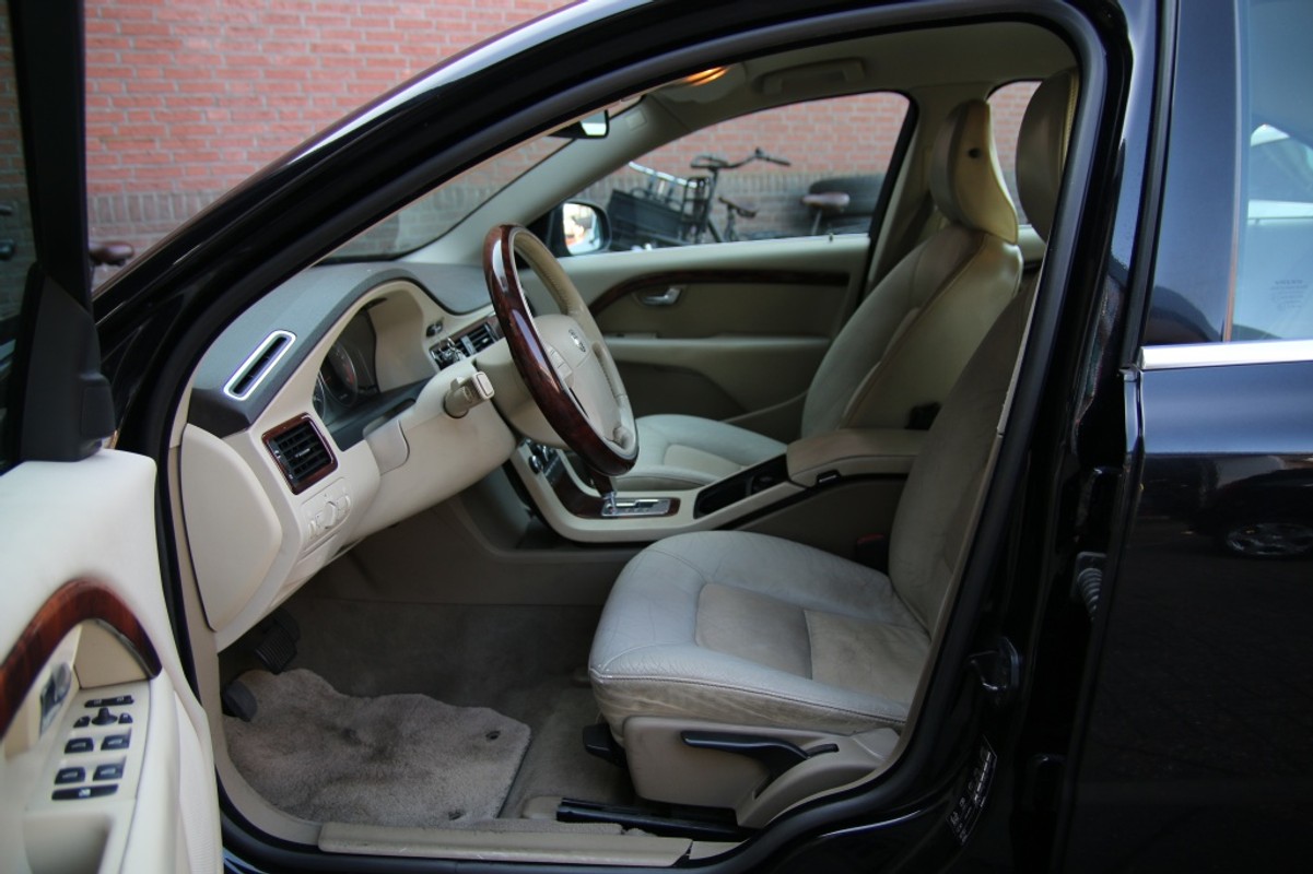 Volvo S80
