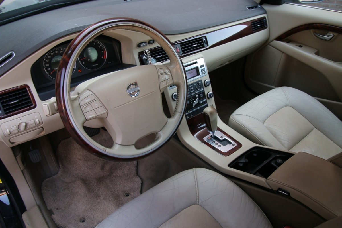 Volvo S80