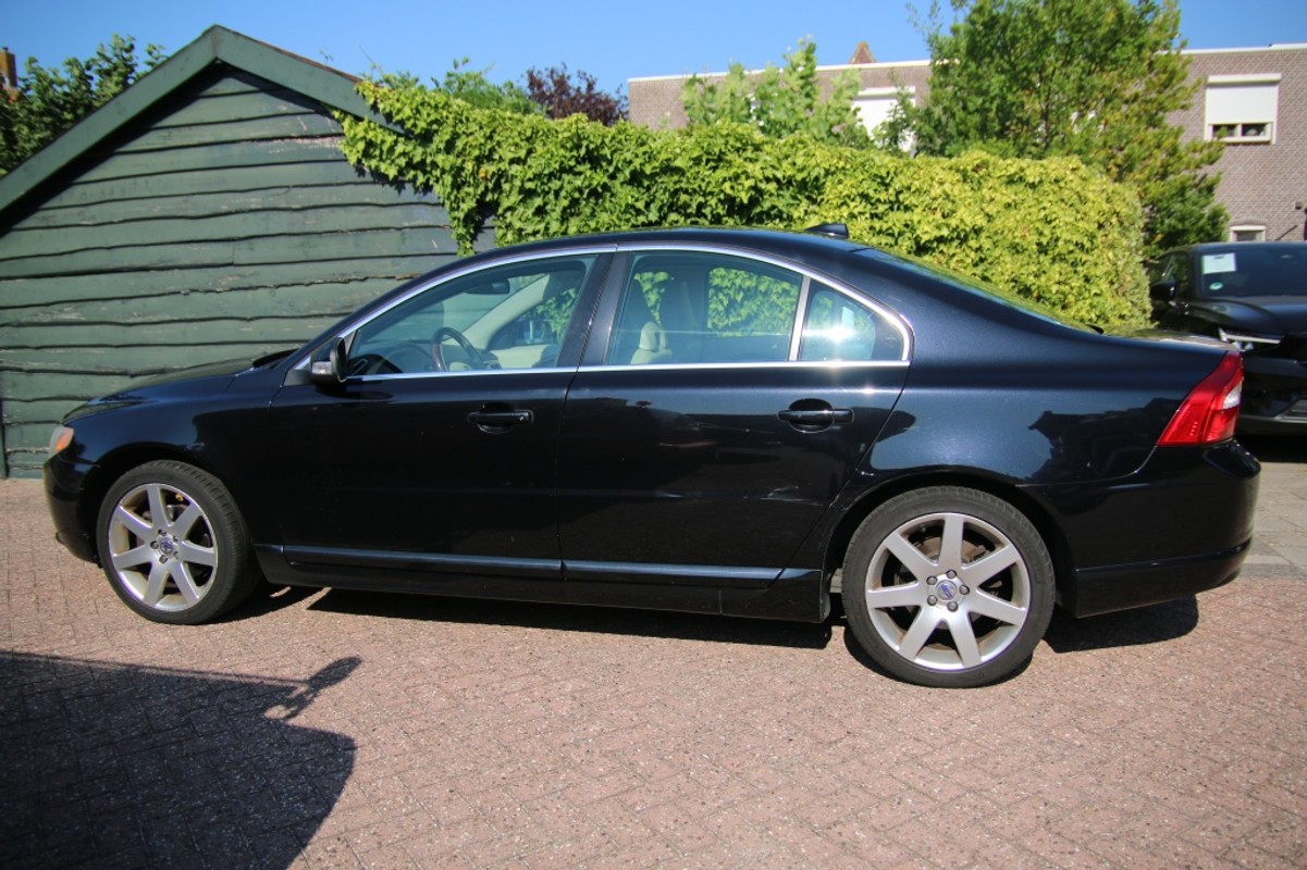Volvo S80