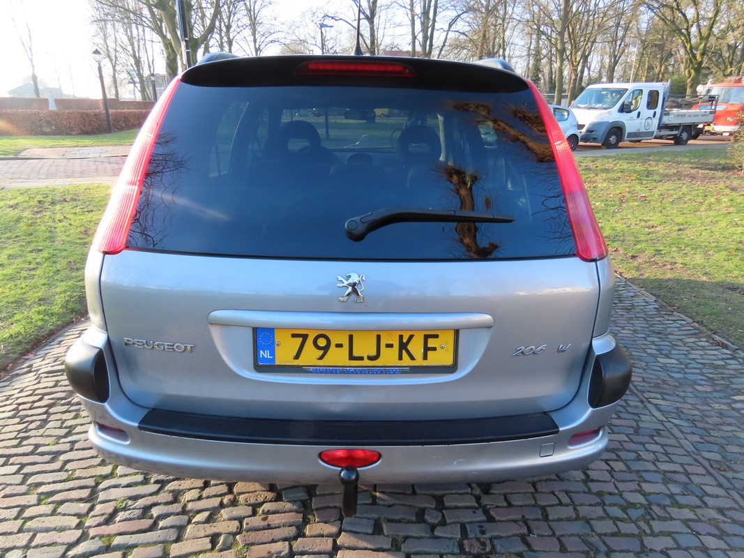 Peugeot 206