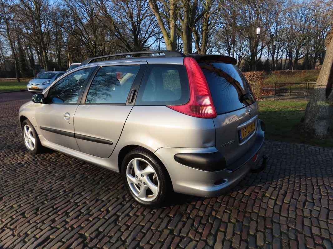 Peugeot 206