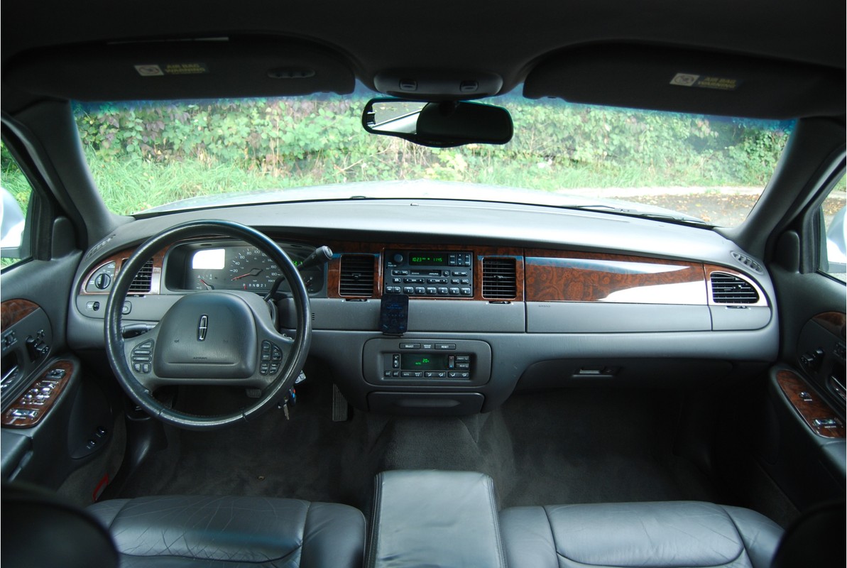Lincoln Town Car