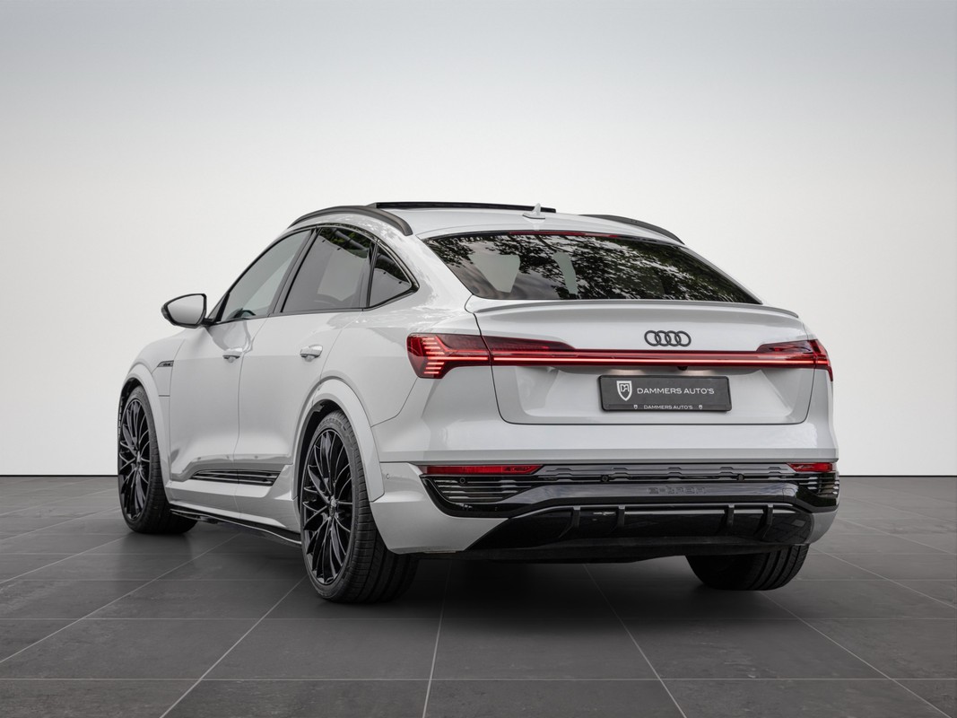Audi Q8 Sportback e-tron