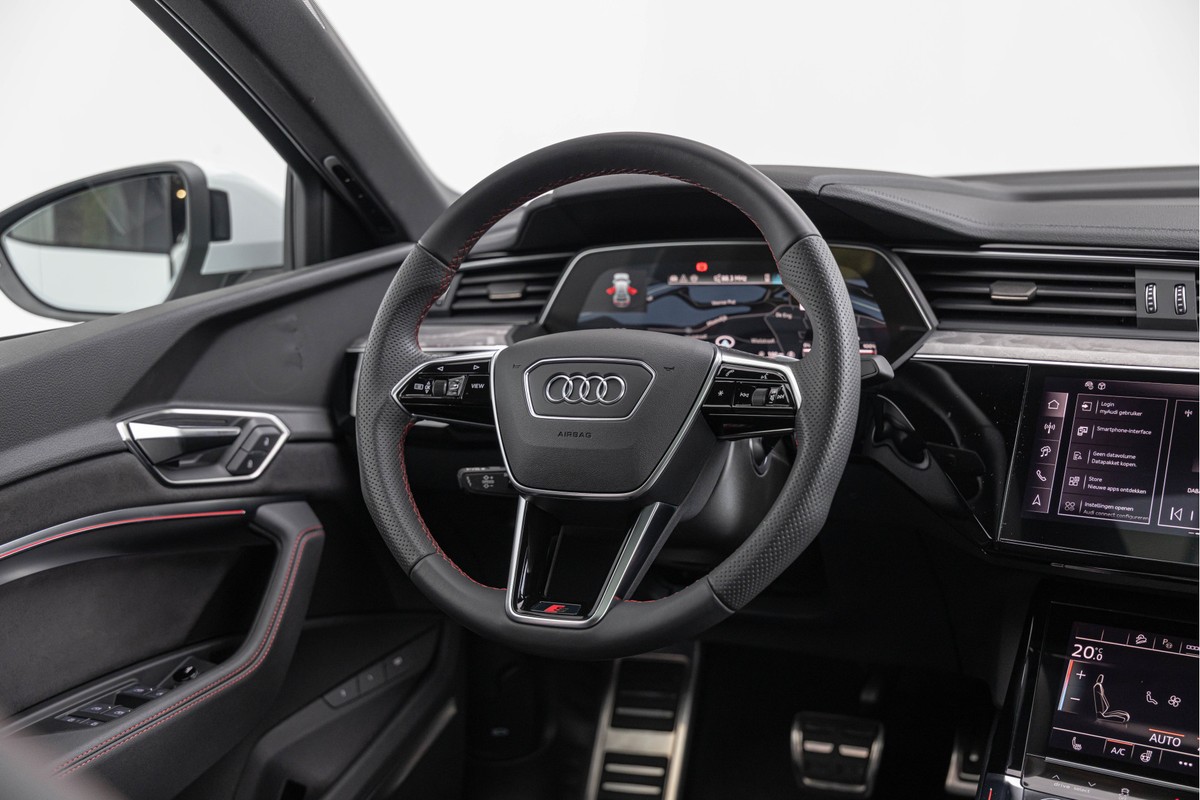 Audi Q8 Sportback e-tron