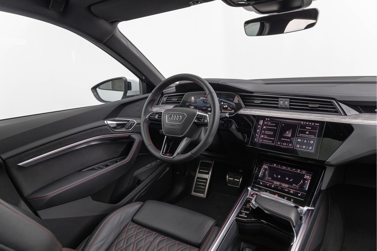Audi Q8 Sportback e-tron