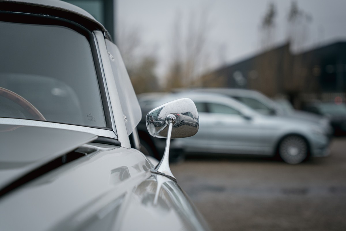 Mercedes-Benz 190