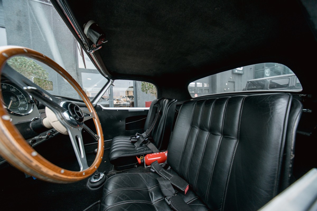 Mercedes-Benz 190
