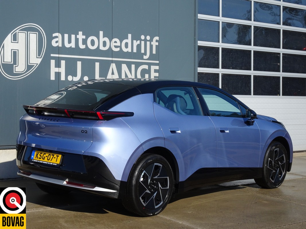Lynk & Co 02