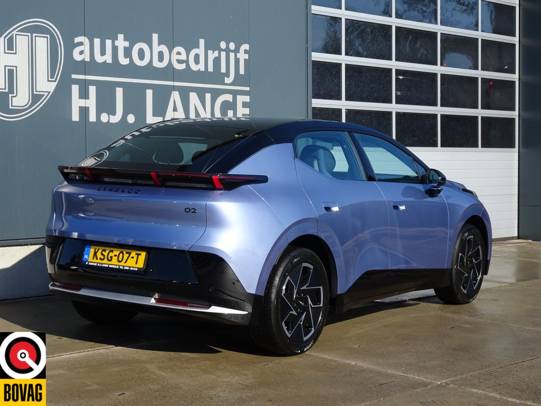 Lynk & Co 02