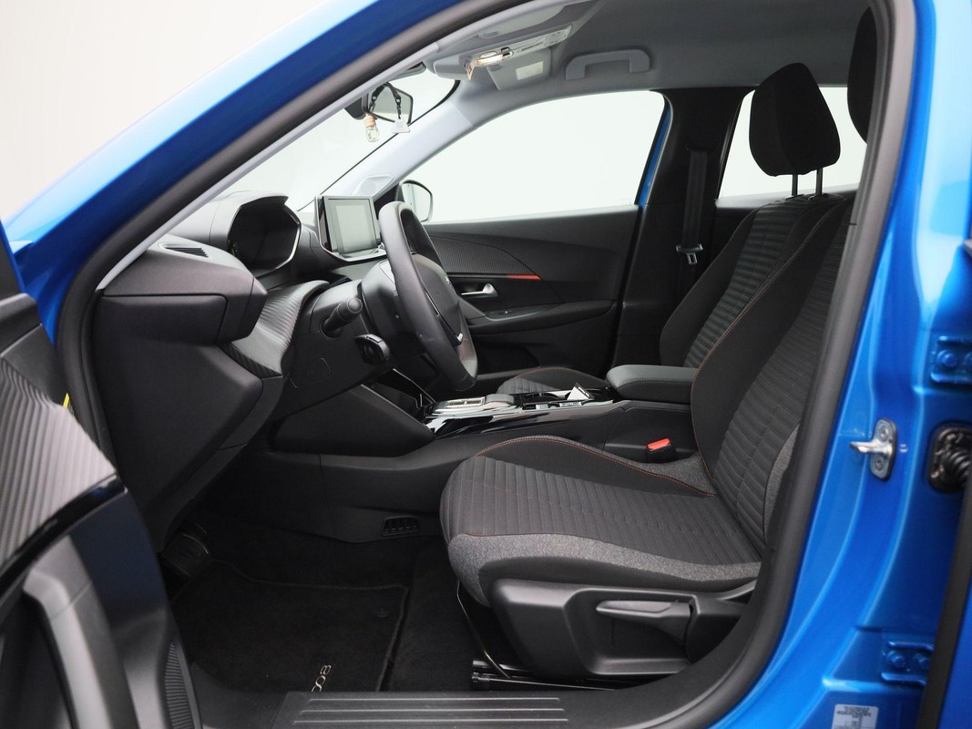 Peugeot e-2008