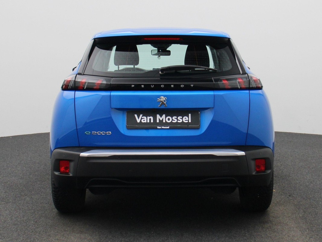 Peugeot e-2008