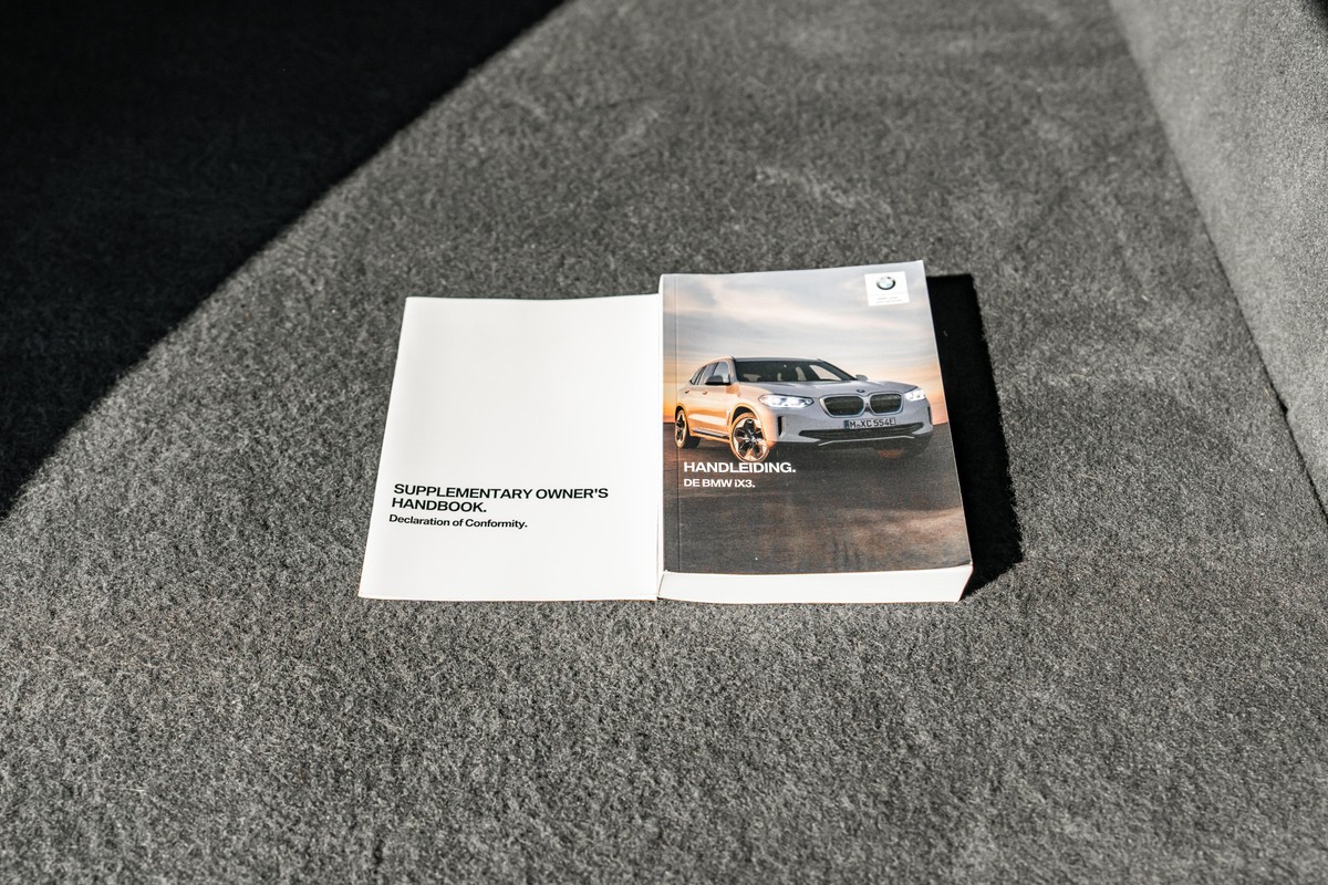 BMW iX3