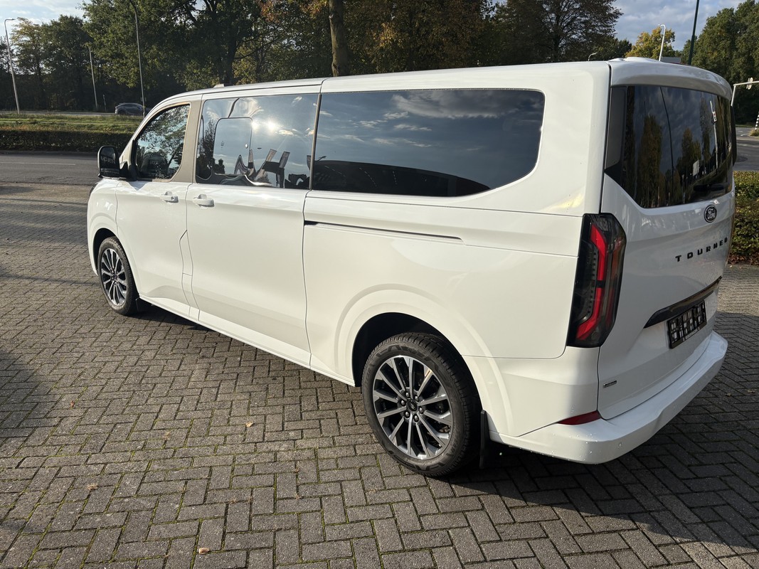 Ford Tourneo Custom