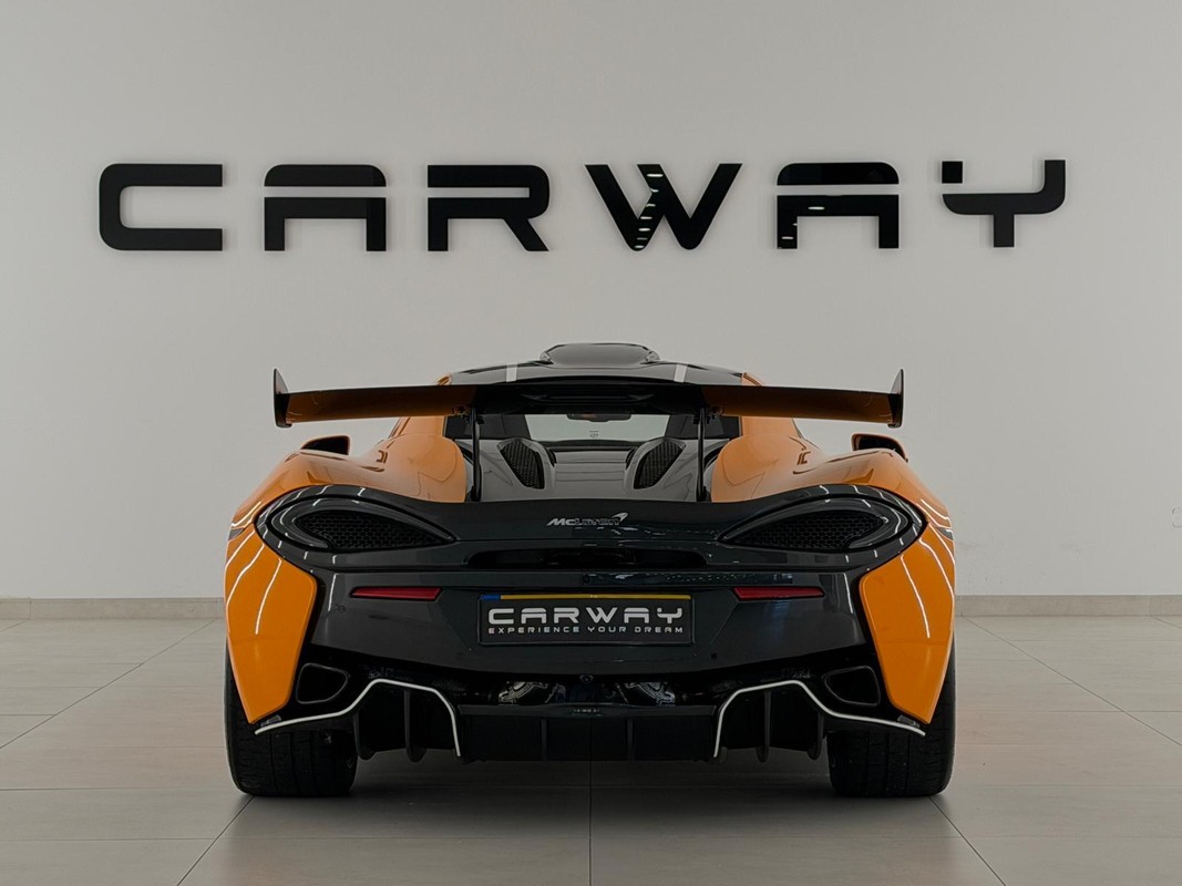 McLaren 620R