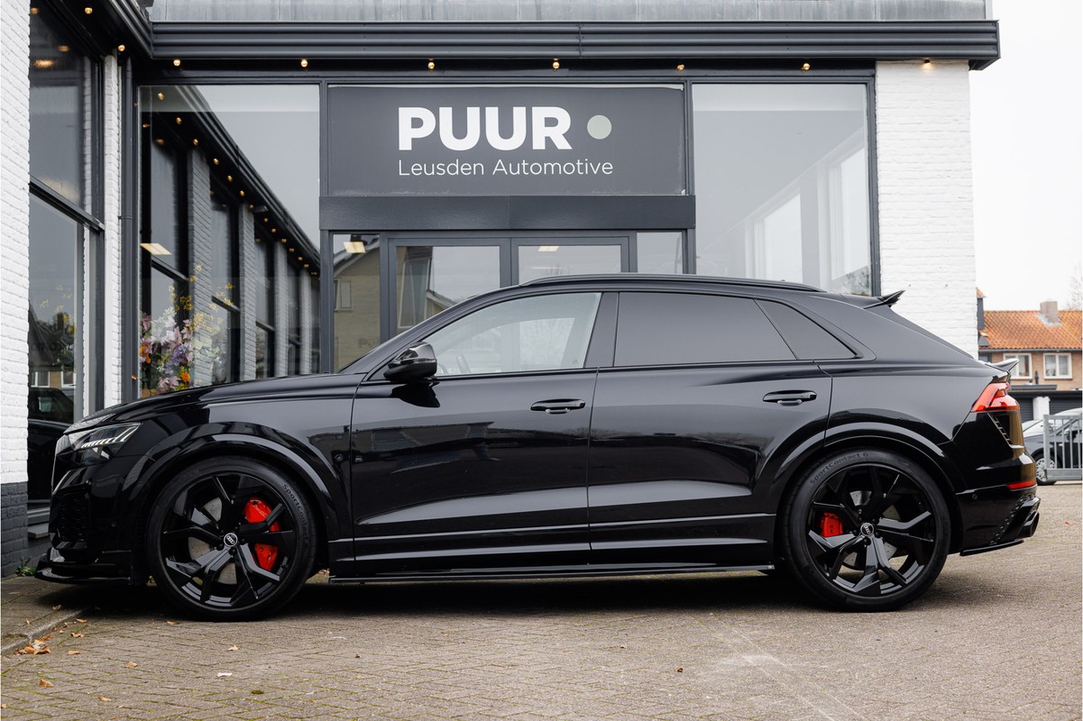 Audi RSQ8