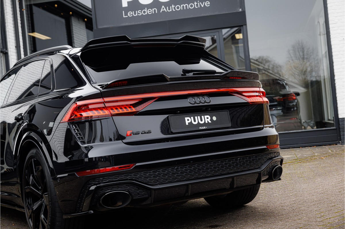 Audi RSQ8