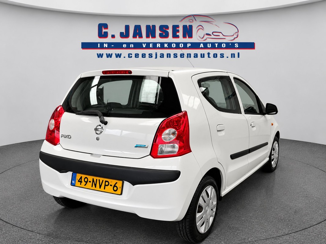Nissan Pixo