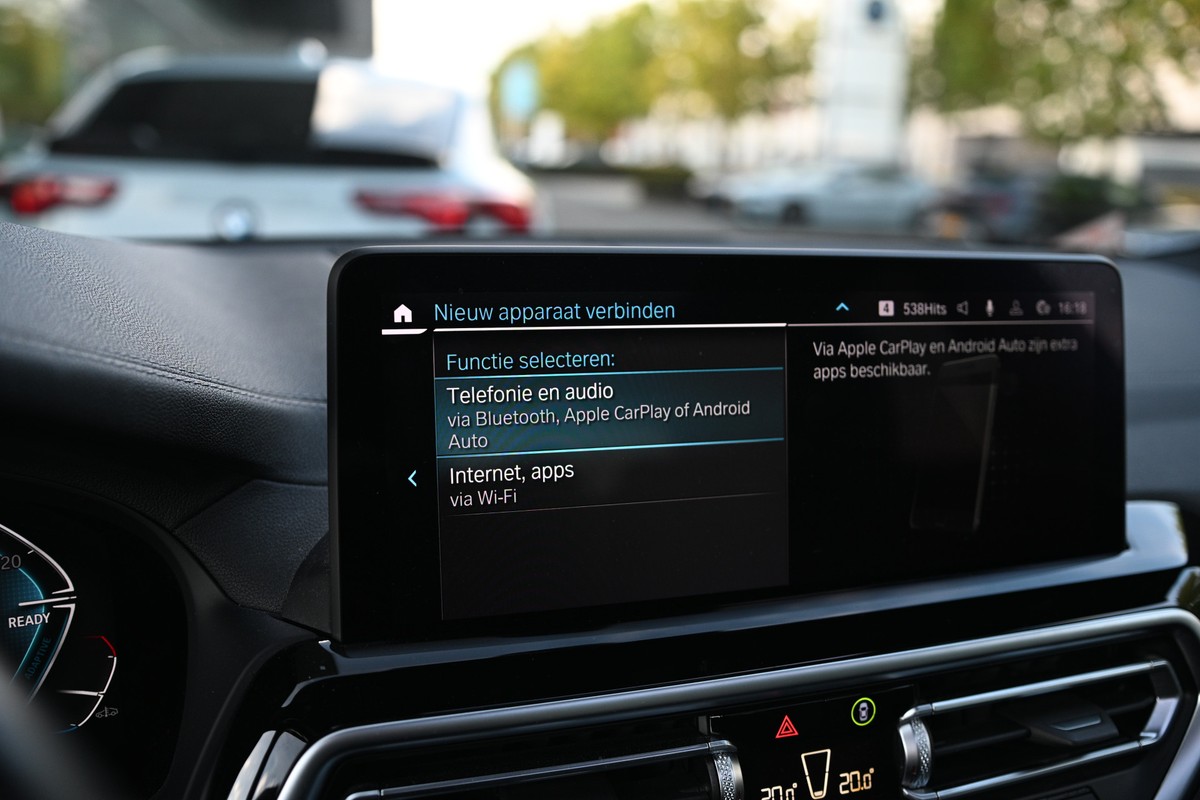 BMW iX3