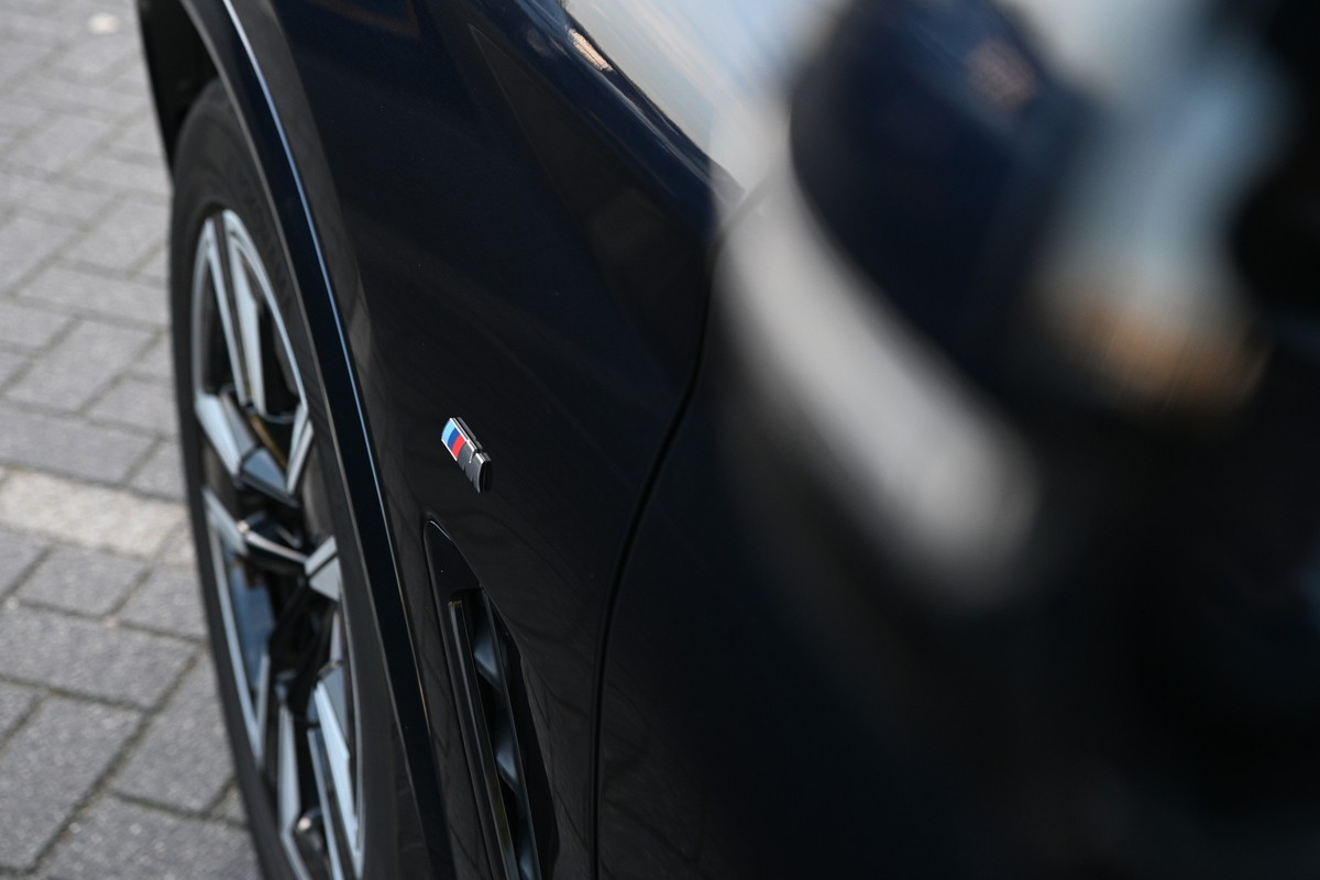 BMW iX3