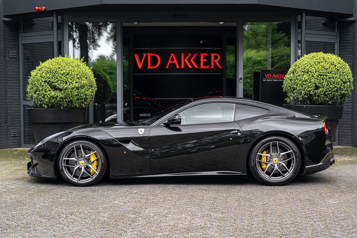Ferrari F12