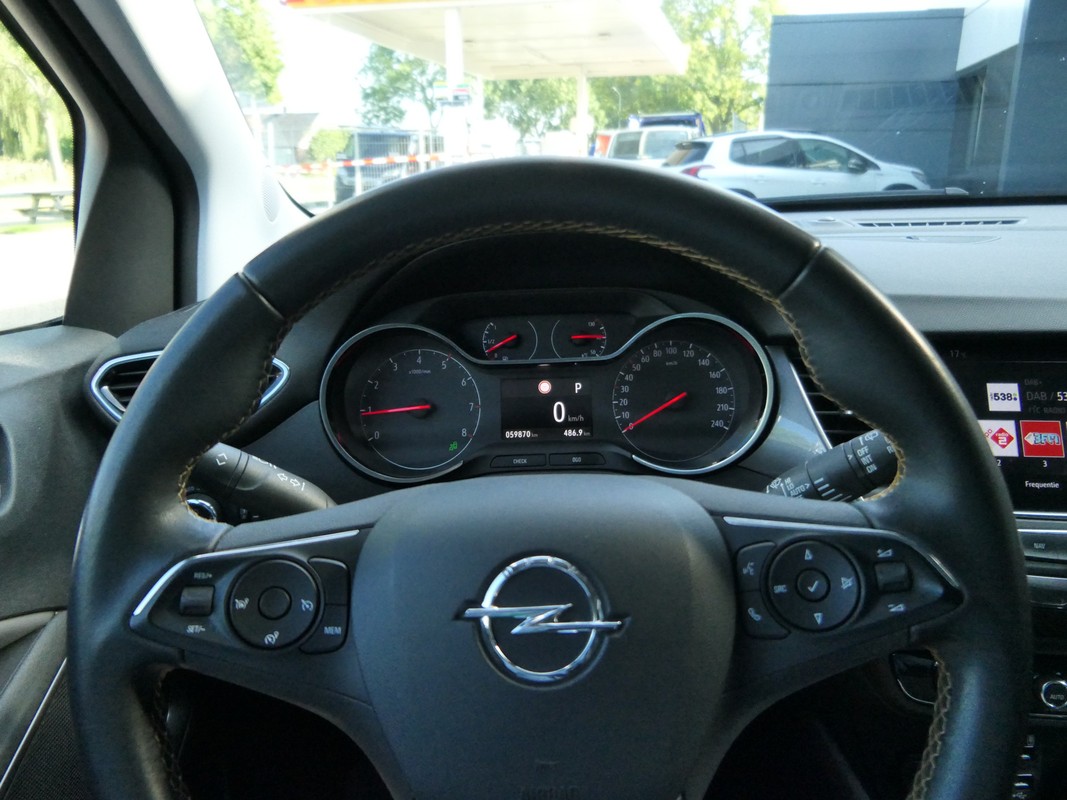 Opel Crossland X
