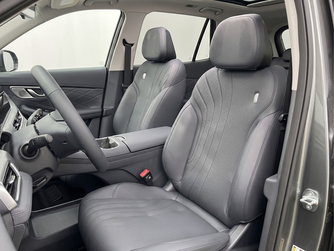 Geely Starray EM-i