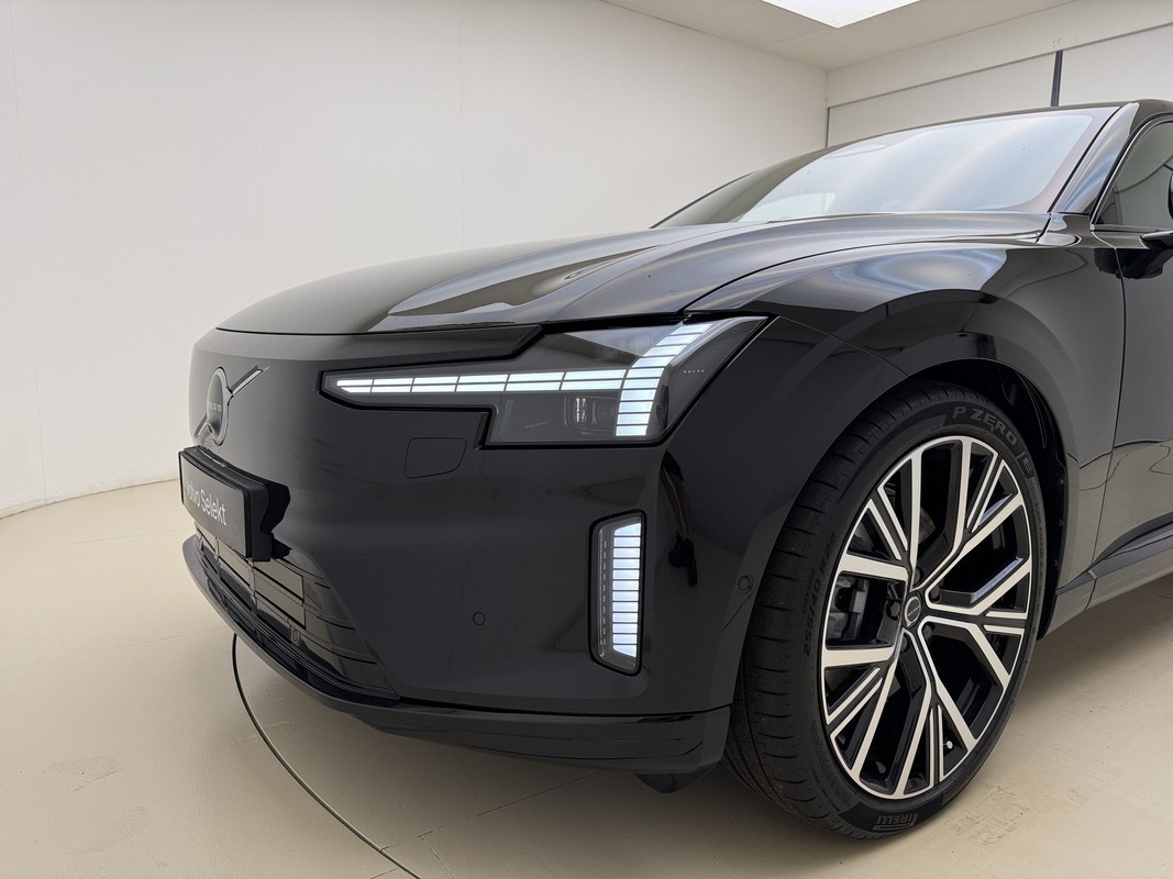 Volvo ES90