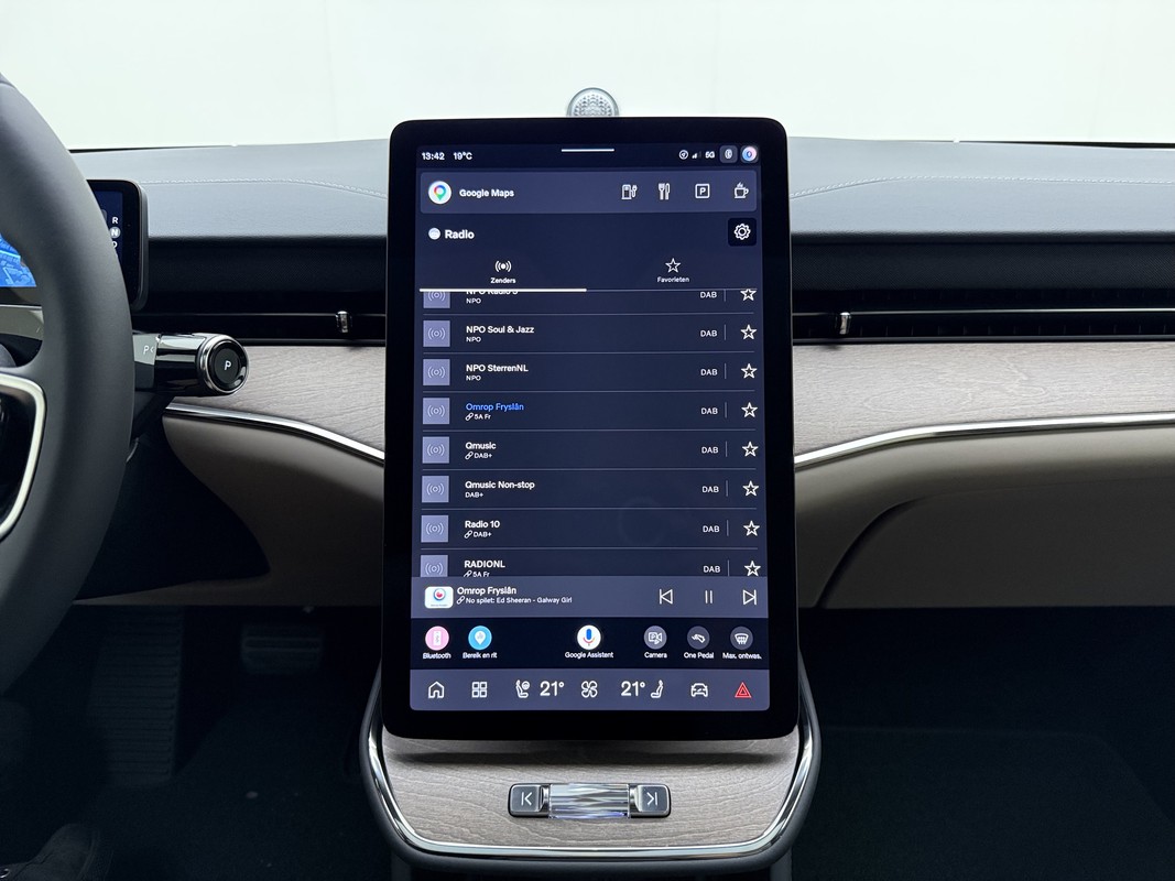 Volvo ES90