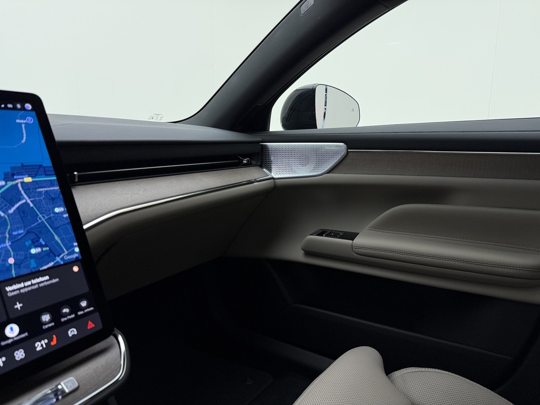 Volvo ES90