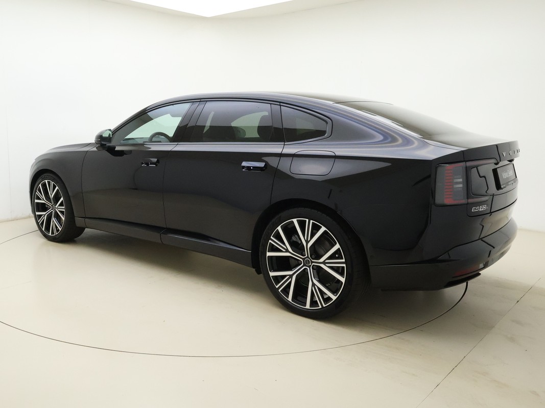 Volvo ES90