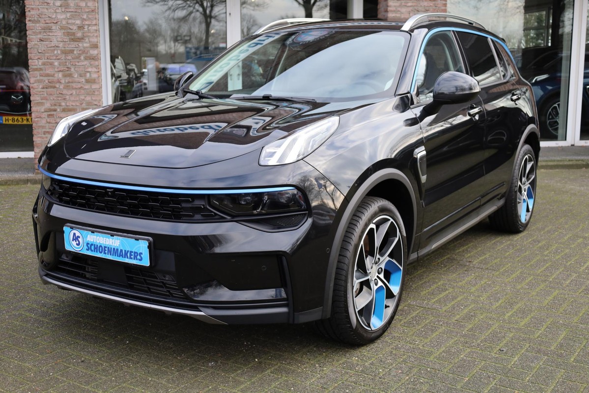 Lynk & Co 01