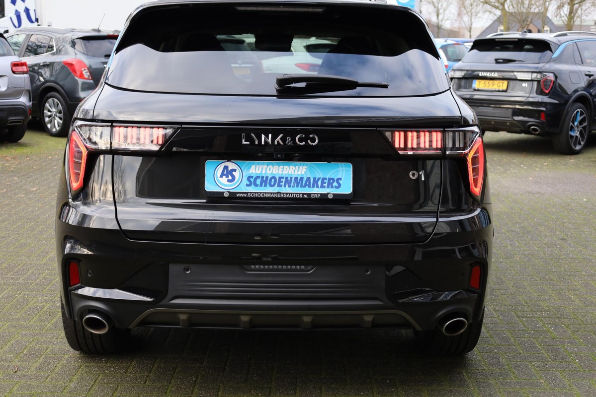 Lynk & Co 01