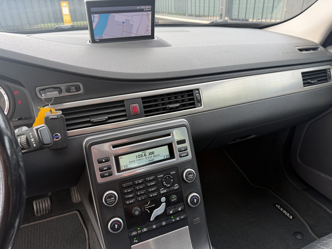 Volvo S80