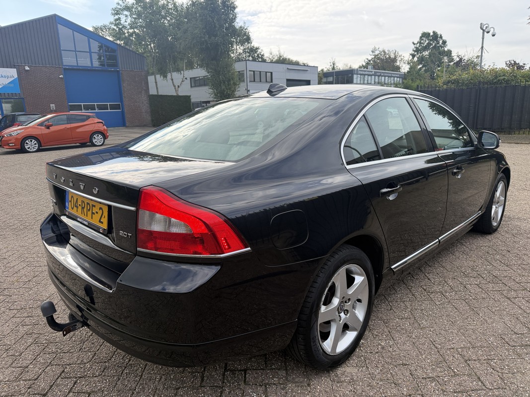 Volvo S80