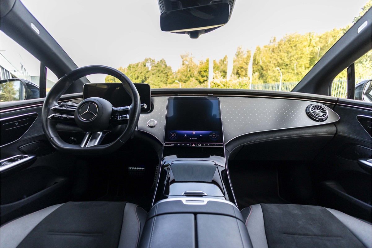 Mercedes-Benz EQE
