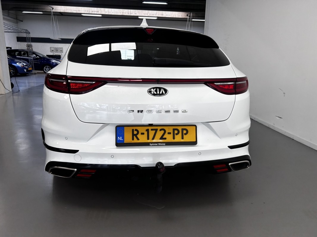 Kia ProCeed