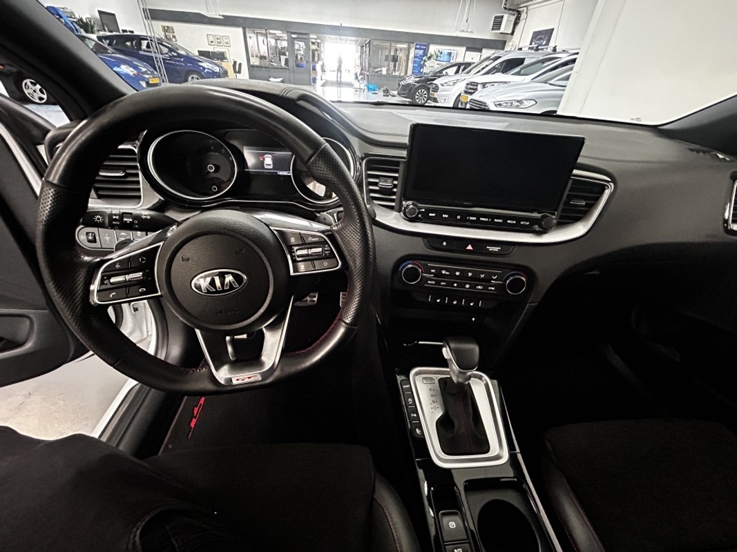 Kia ProCeed