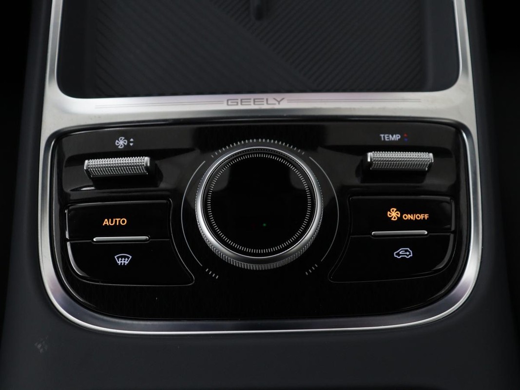 Geely Starray EM-i