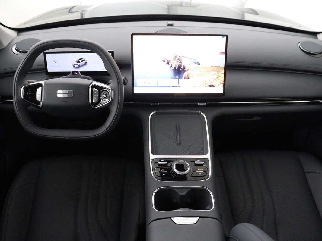 Geely Starray EM-i