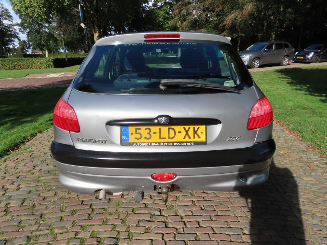 Peugeot 206