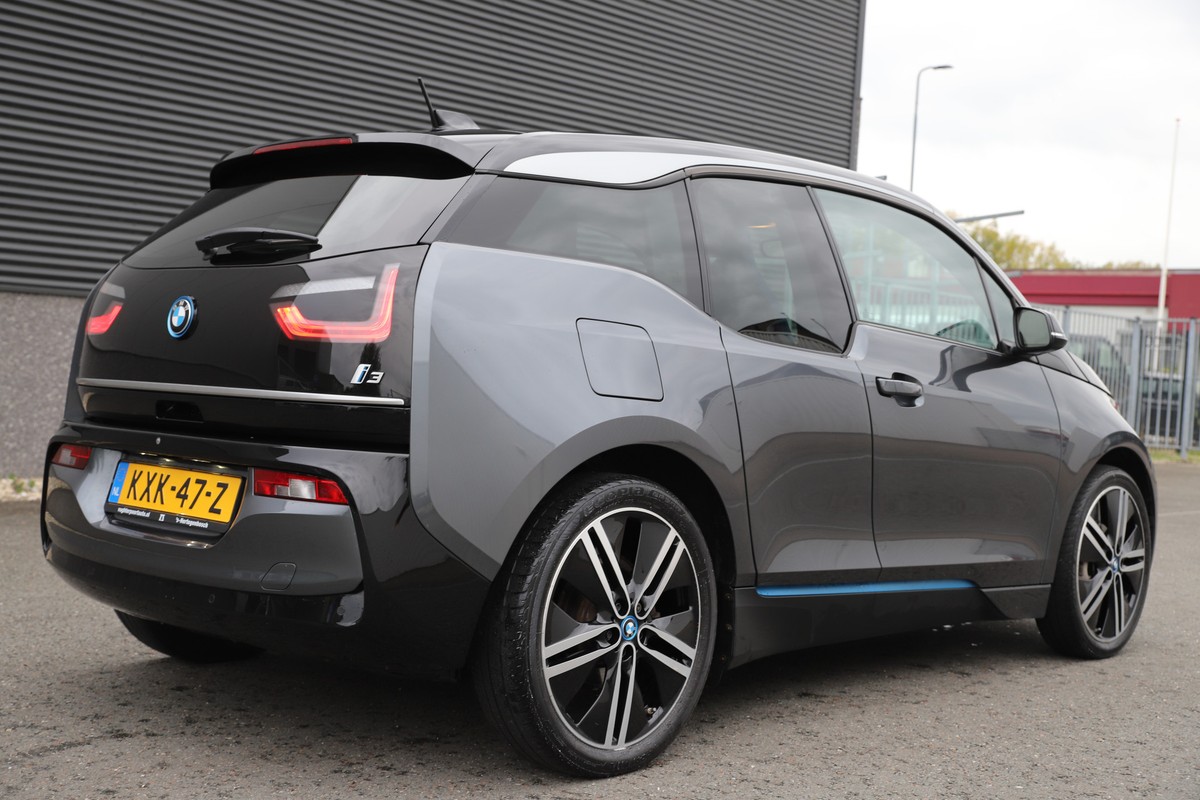 BMW i3