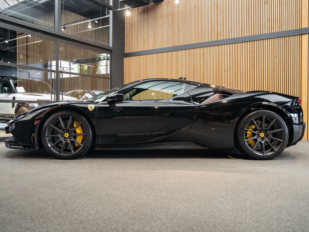 Ferrari SF90 Stradale