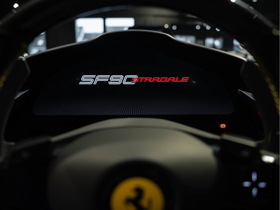 Ferrari SF90 Stradale
