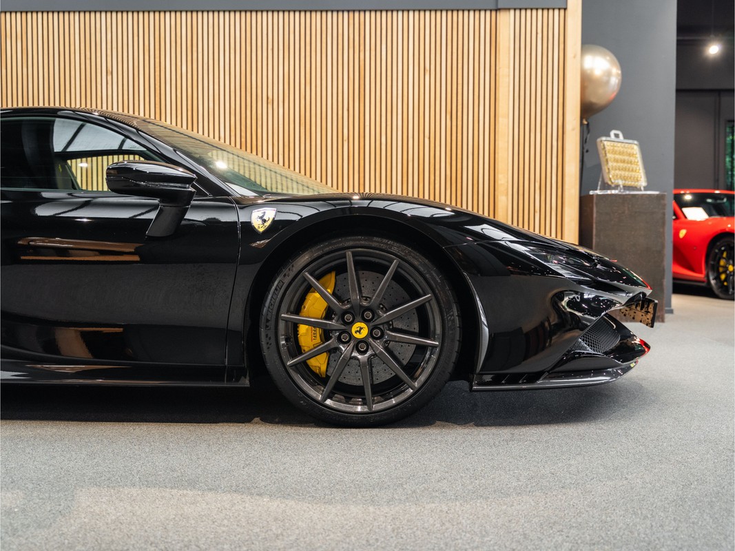 Ferrari SF90 Stradale