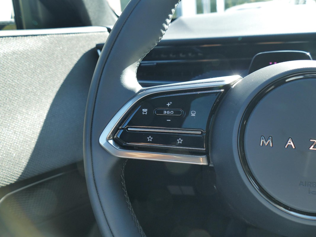 Mazda CX-6e