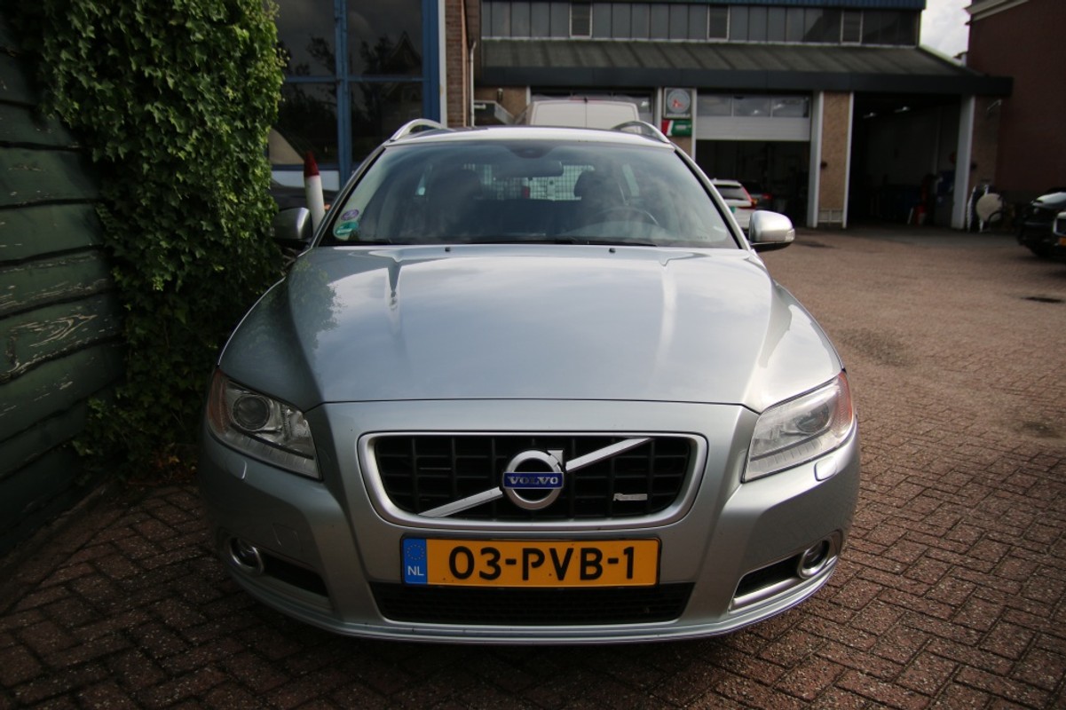 Volvo V70