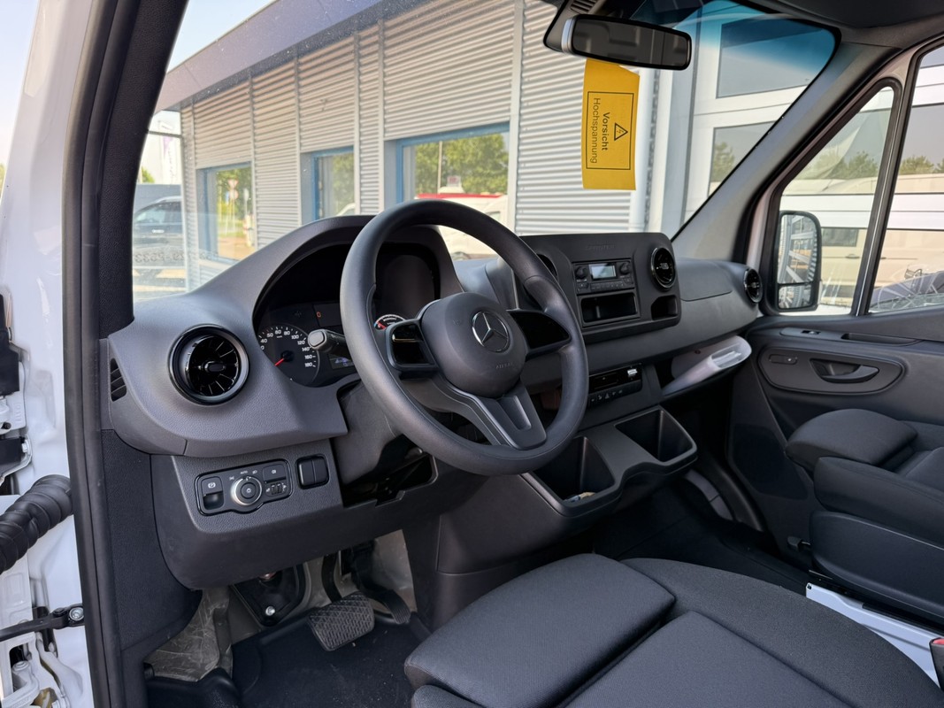 Mercedes-Benz eSprinter