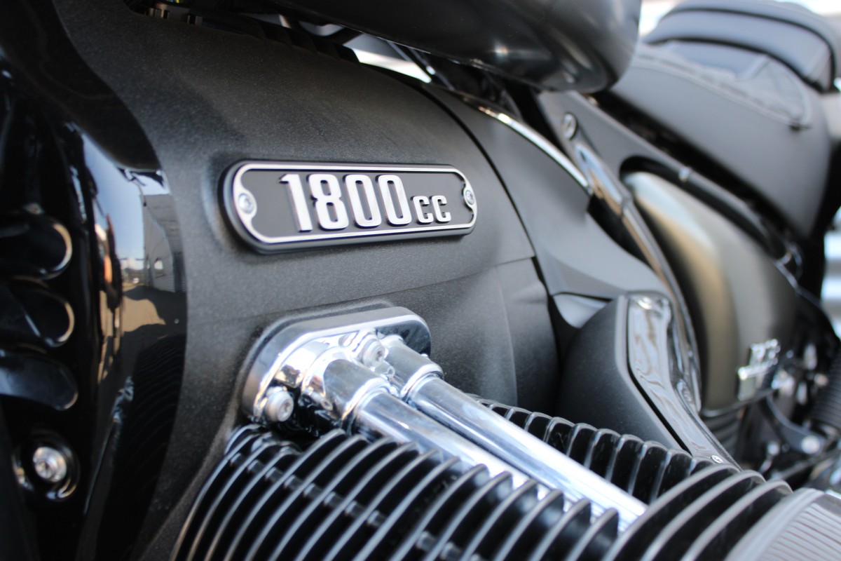 BMW R 18