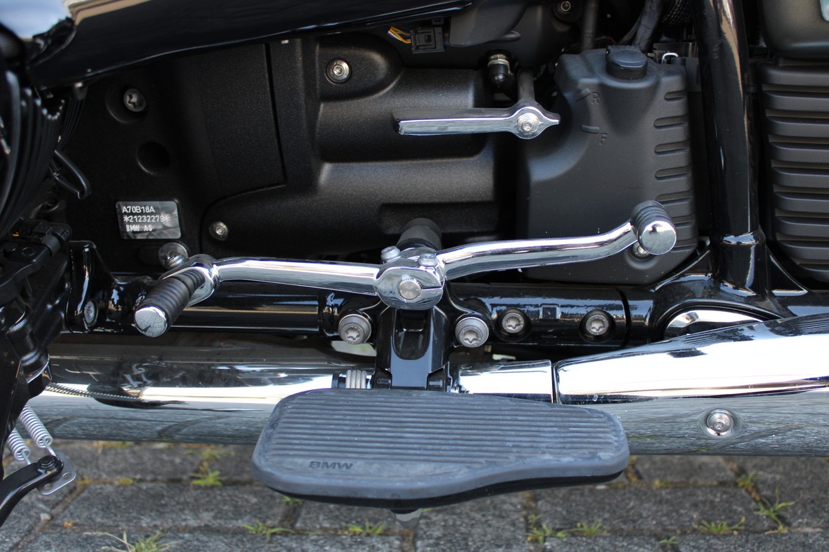BMW R 18