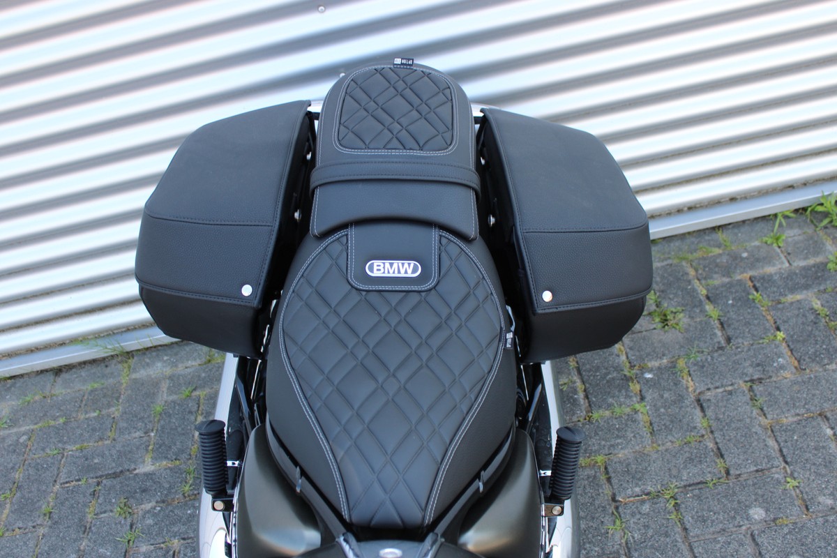 BMW R 18